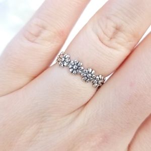 The {Fairy Crown Daisy Chain Ring} .925 silver